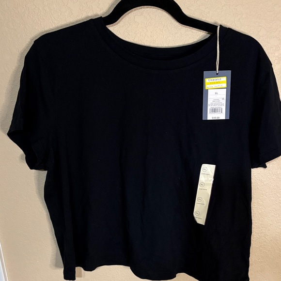 Universal Thread Blue Striped, Gray, and Black Cropped Tees - Picture 3 of 4